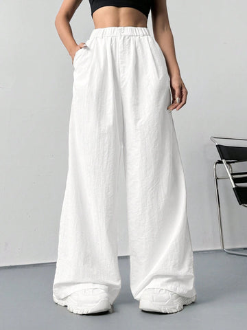 EZwear Women's Simple Loose White Woven Trousers
