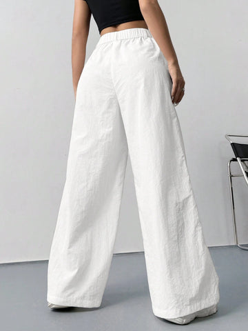 EZwear Women's Simple Loose White Woven Trousers