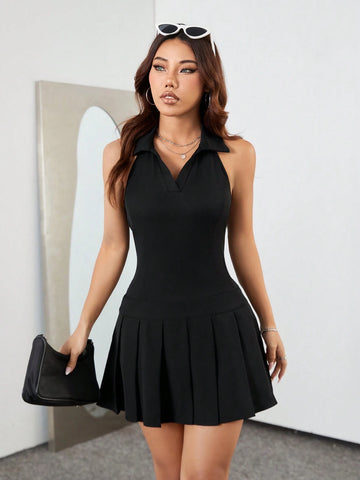 Women's Sleeveless Halter Neck Pleated Maxi Dress