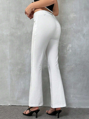 EZwear Women's Solid Color Pocket Detail Minimalist Casual Flare Pants