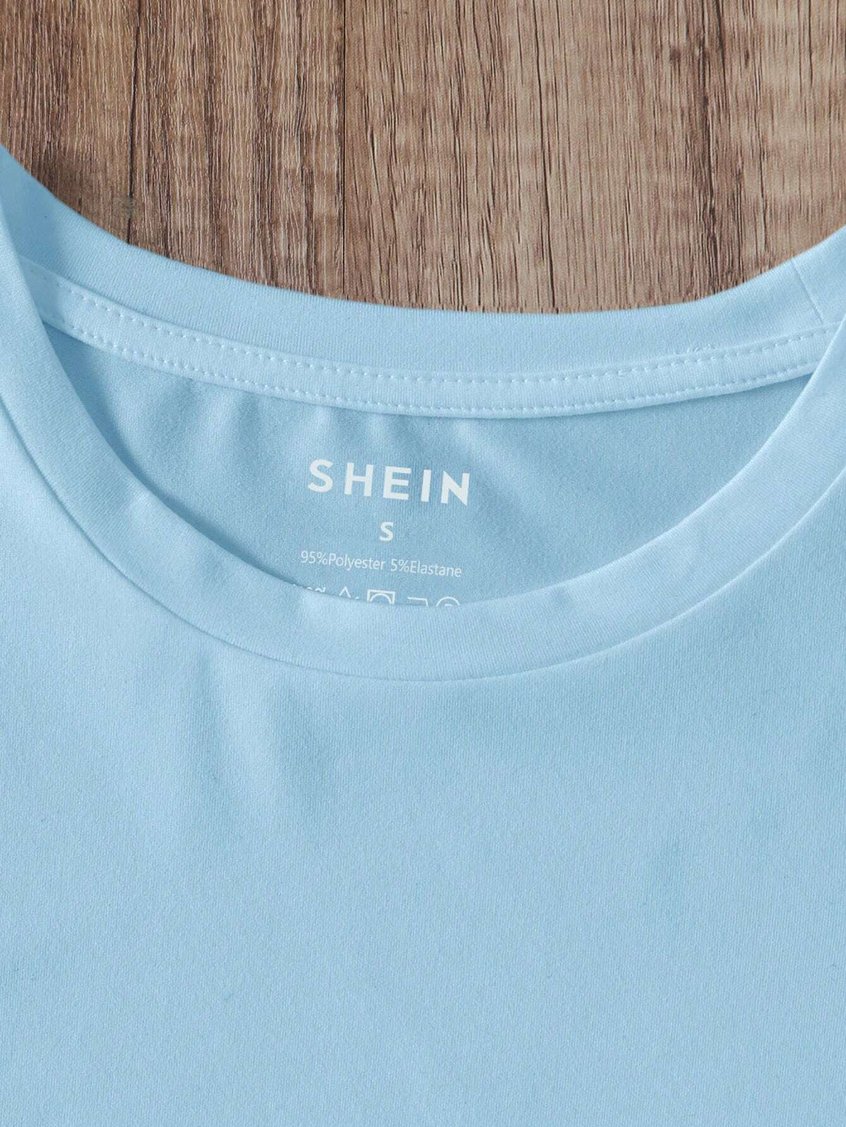 EZwear Women's Summer Casual Casual T-Shirt With Letter Print, Round Neck And Drop Shoulder Sleeves