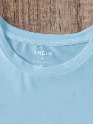 EZwear Women's Summer Casual Casual T-Shirt With Letter Print, Round Neck And Drop Shoulder Sleeves