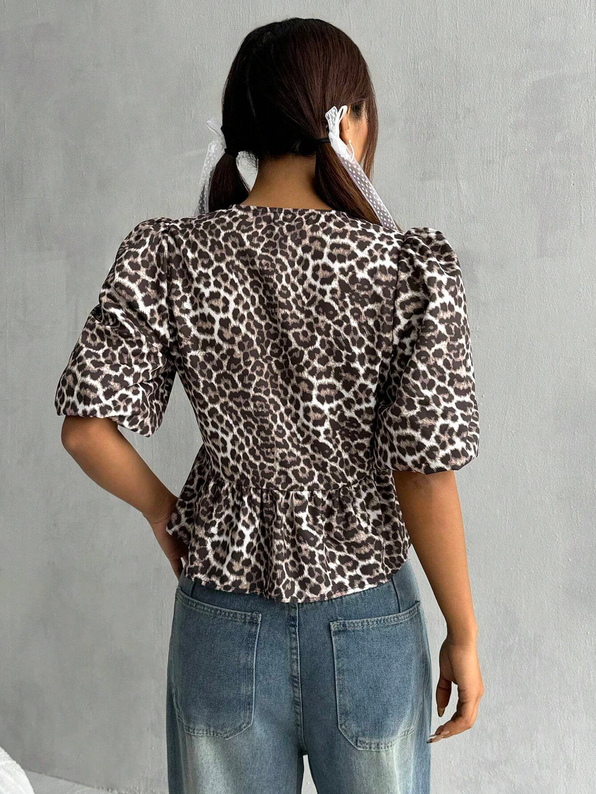 EZwear Women's Summer Fashion Leopard Print Puff Sleeve Tie-Front Shirt