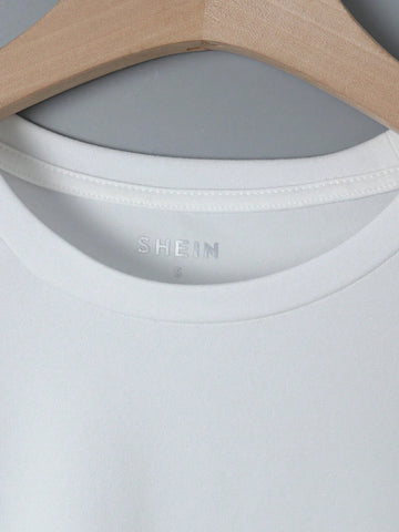 EZwear Women's Summer Letter Print Round Neck Oversized Drop-Shoulder Sleeve Casual T-Shirt