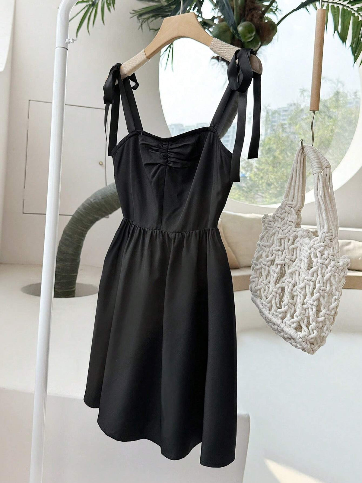 Women's Summer Solid Color Ribbon Shoulder Strap Design Cinched Waist Dress With Flared