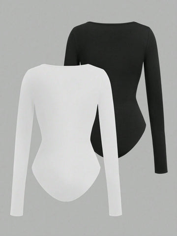 Women's Two-Piece Set - Casual Tight-Fitting Long-Sleeved Bodysuit With Square Collar