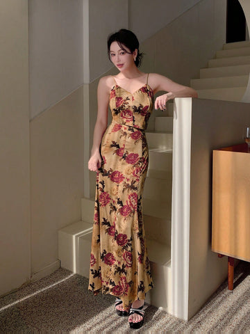 Women'S Chinese Style Retro Printed Asymmetrical Camisole Top With Fish Tail Hem & Slim Fit Midi Skirt 2pcs/Set