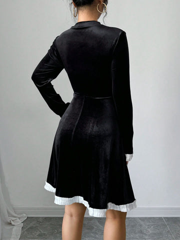 Round Neck Ruched Waisted A-Line Color Block Ruffled Retro Velvet Dress, Elegant Everyday Wear & Party, Versatile
