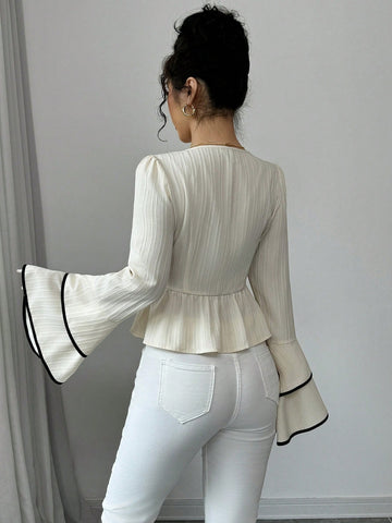 Women's Autumn Sweetheart Collar Flare Sleeve Ruffle Hem Elegant Blouse