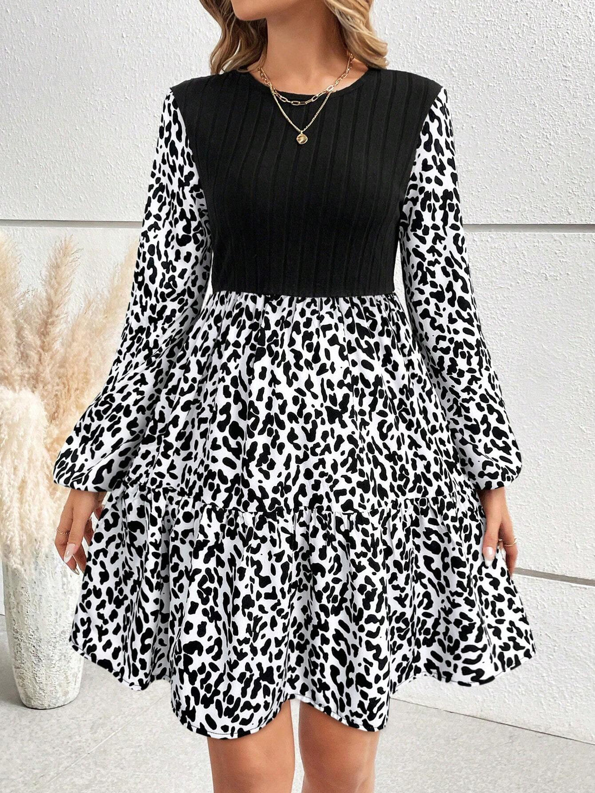 Women's Casual Ruffle Hem Patchwork Printed Lantern Sleeve Dress, Suitable For Autumn