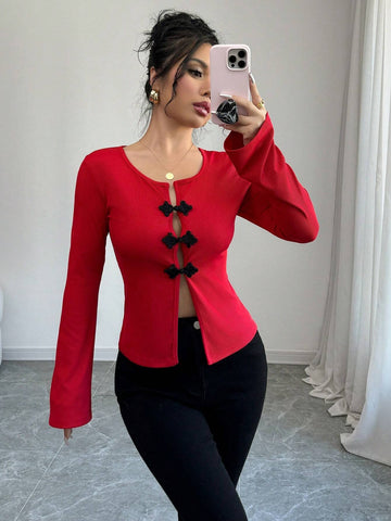 1pc Women's Elegant Buttoned Flared Sleeve Form-Fitting Long Sleeve T-Shirt In Red