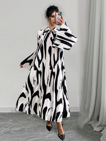 Butterfly Knot Collar With Pleated Design Bell Sleeve Loose Dress