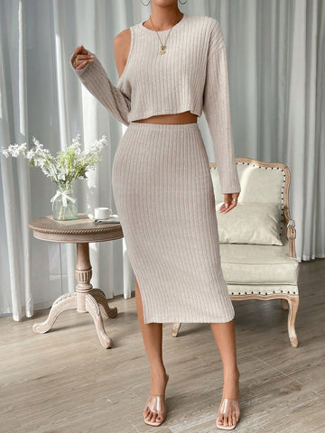 Cut Out Drop Shoulder Crop Tee & Split Thigh Skirt