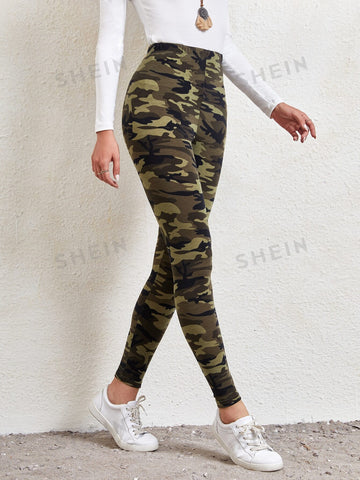 Essnce Elastic Waist Camo Print Leggings