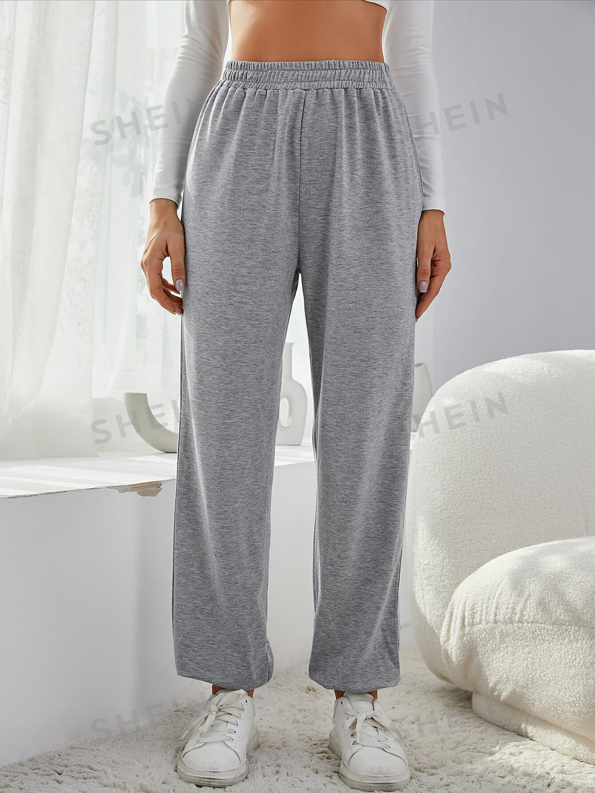 Essnce Elastic Waist Solid Sweatpants