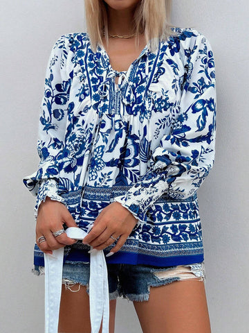 Essnce Fashionable Casual V-Neck Long Sleeve Scattered Ditsy Floral Placement Floral Shirt Top