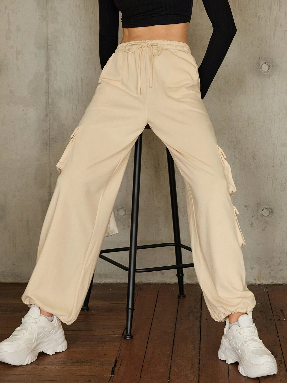 Essnce Flap Pocket Side Drawstring Waist Sweatpants