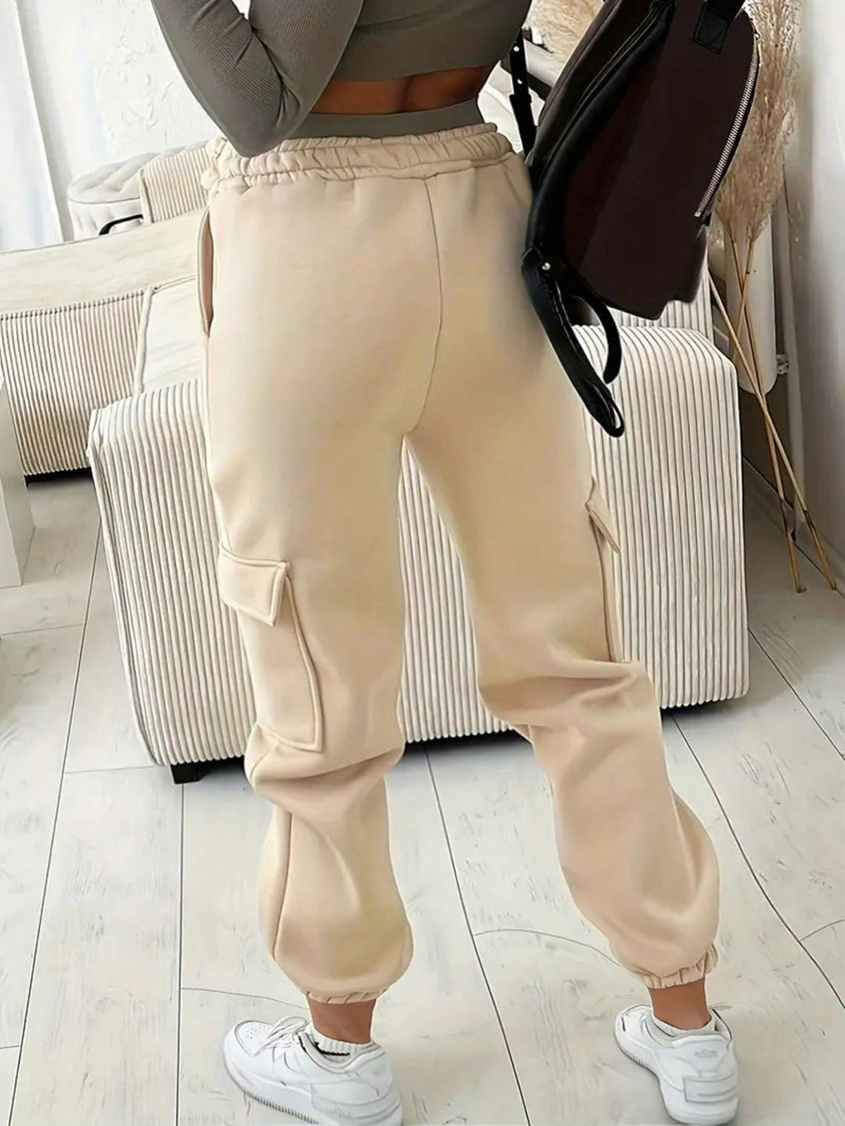 Essnce Flap Pocket Side Elastic Waist Sweatpants