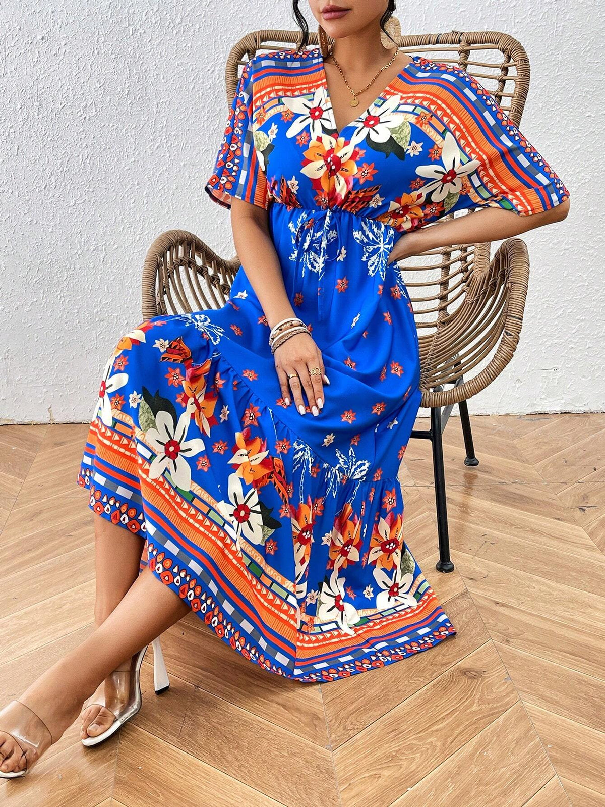 Floral Print Short Sleeve V-Neck Slim Fit Belted Dress