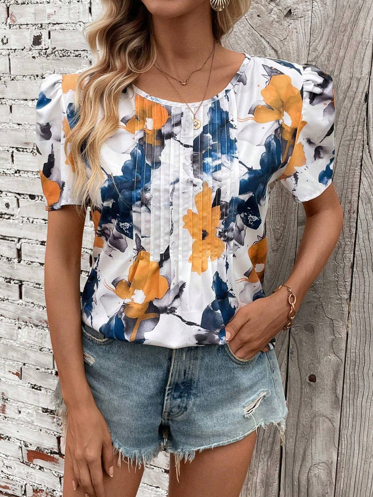 Essnce Flower Printed Puff Sleeve Shirt For Vacation And Leisure