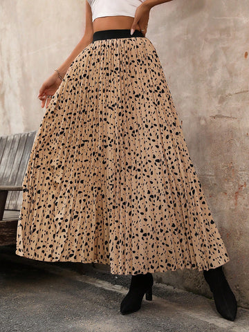 Essnce Graphic Print Pleated Hem Skirt