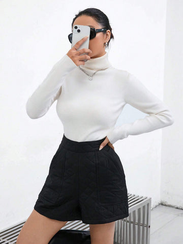 Essnce High Waist Slant Pocket Quilted Shorts