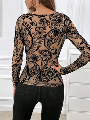 Paisley Print Cut Out Front Tee