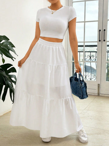 Essnce Solid Color Pleated Maxi Skirt