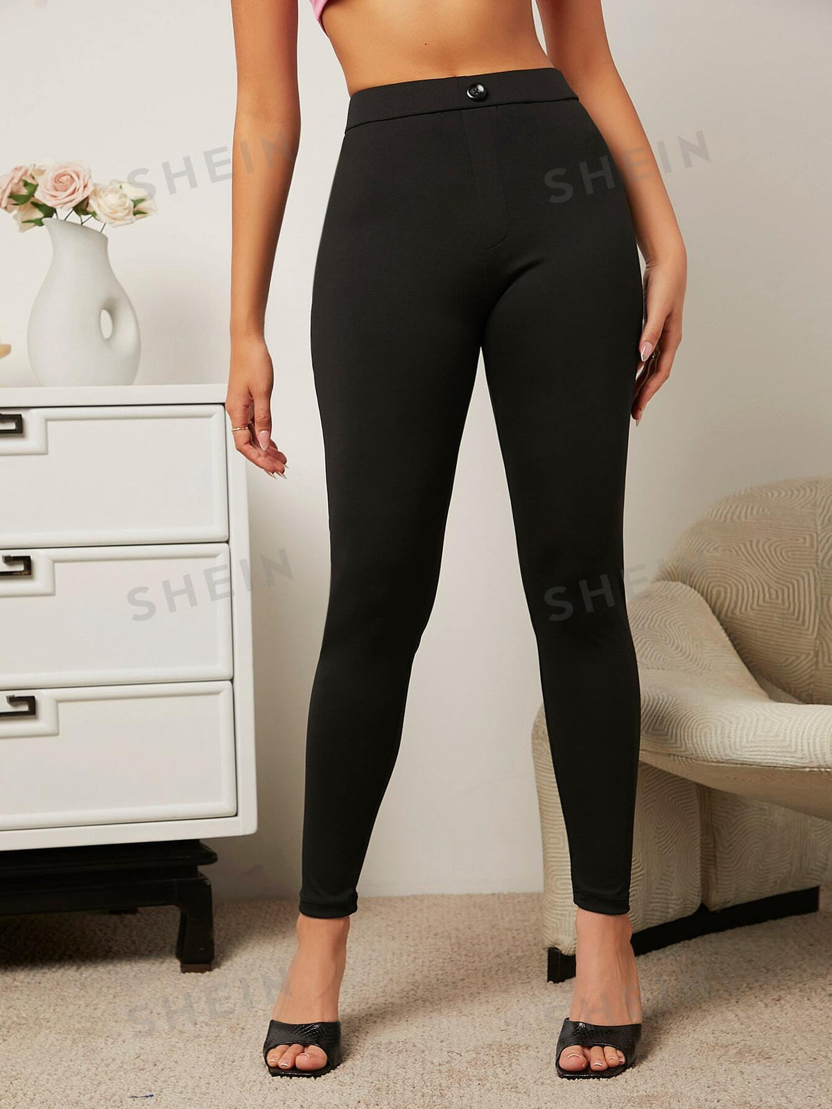 Essnce Solid Skinny Pants