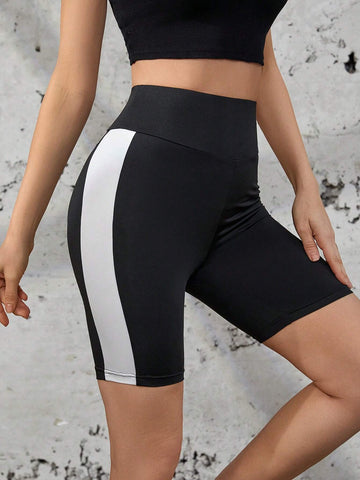 Essnce Spring/Summer Black And White Knitted Casual Cycling Shorts With Contrast Side Detail