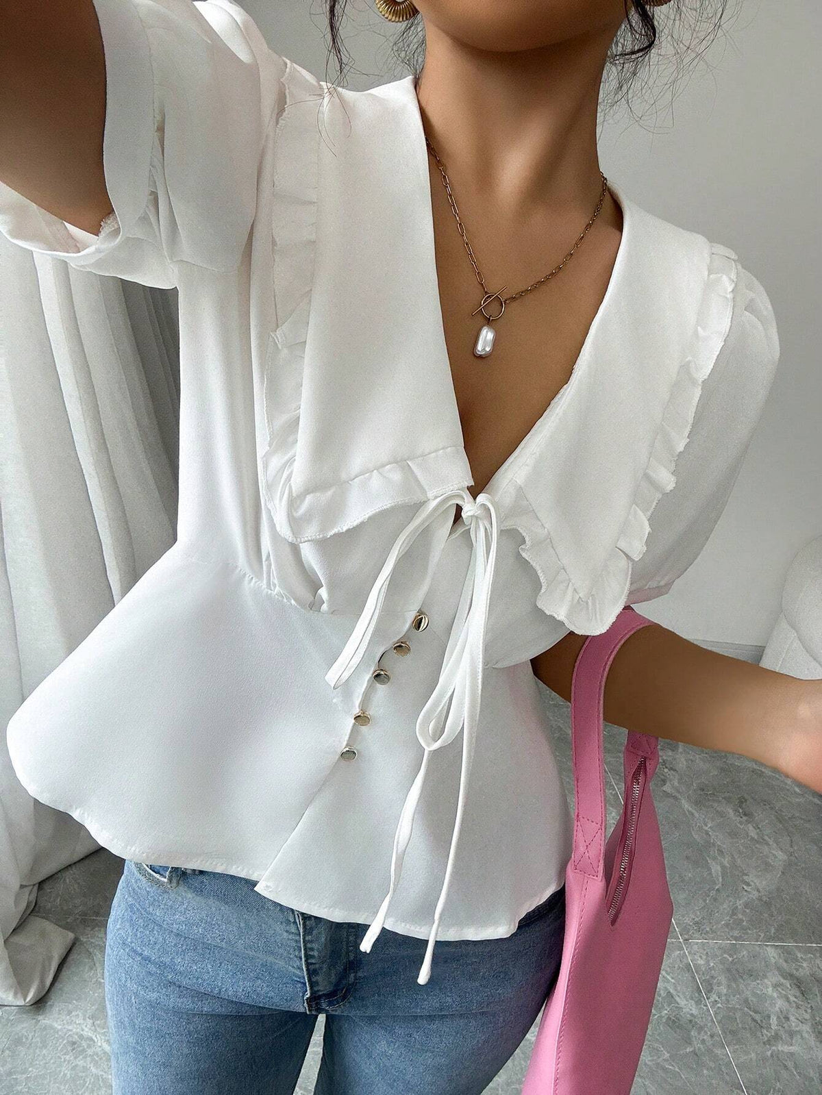 Essnce Vintage Puff Sleeve Sweetheart Collar Cute Short Shirt