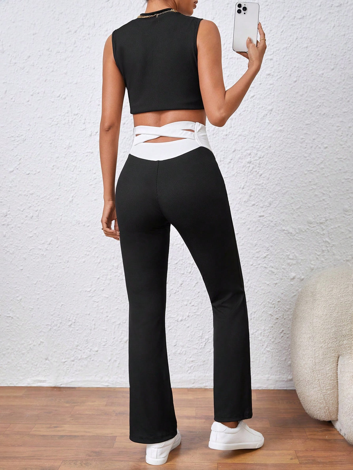 Essnce Wide Waistband Plaid Leggings