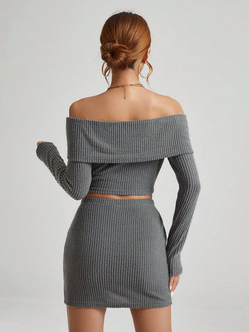 Women'S Solid Color Ribbed Off Shoulder T-Shirt And Slit Skirt Set