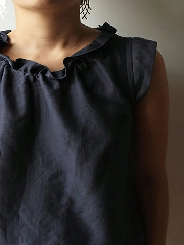 Essnce Women Elegant Sleeveless Blouse With Ruffled Collar
