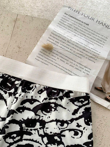 Essnce Women Solid Color Patchwork Front Button Casual Shorts