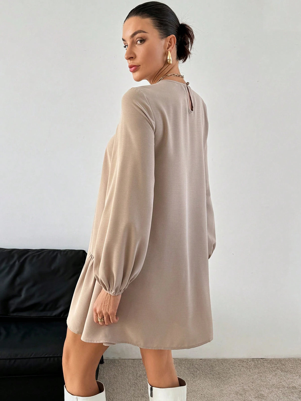 Women's Autumn And Winter Casual Loose Long-Sleeved Khaki Dress,Fall Short Dress,Fall Women Outfits,Office Wear,Work Women Dresses Round Neck Lantern Sleeve Ruffle Hem Fashionable Mini Dress Thanksgiving Dress Christmas Clothes