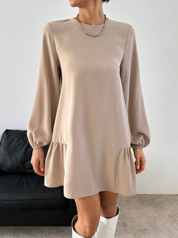 Women's Autumn And Winter Casual Loose Long-Sleeved Khaki Dress,Fall Short Dress,Fall Women Outfits,Office Wear,Work Women Dresses Round Neck Lantern Sleeve Ruffle Hem Fashionable Mini Dress Thanksgiving Dress Christmas Clothes