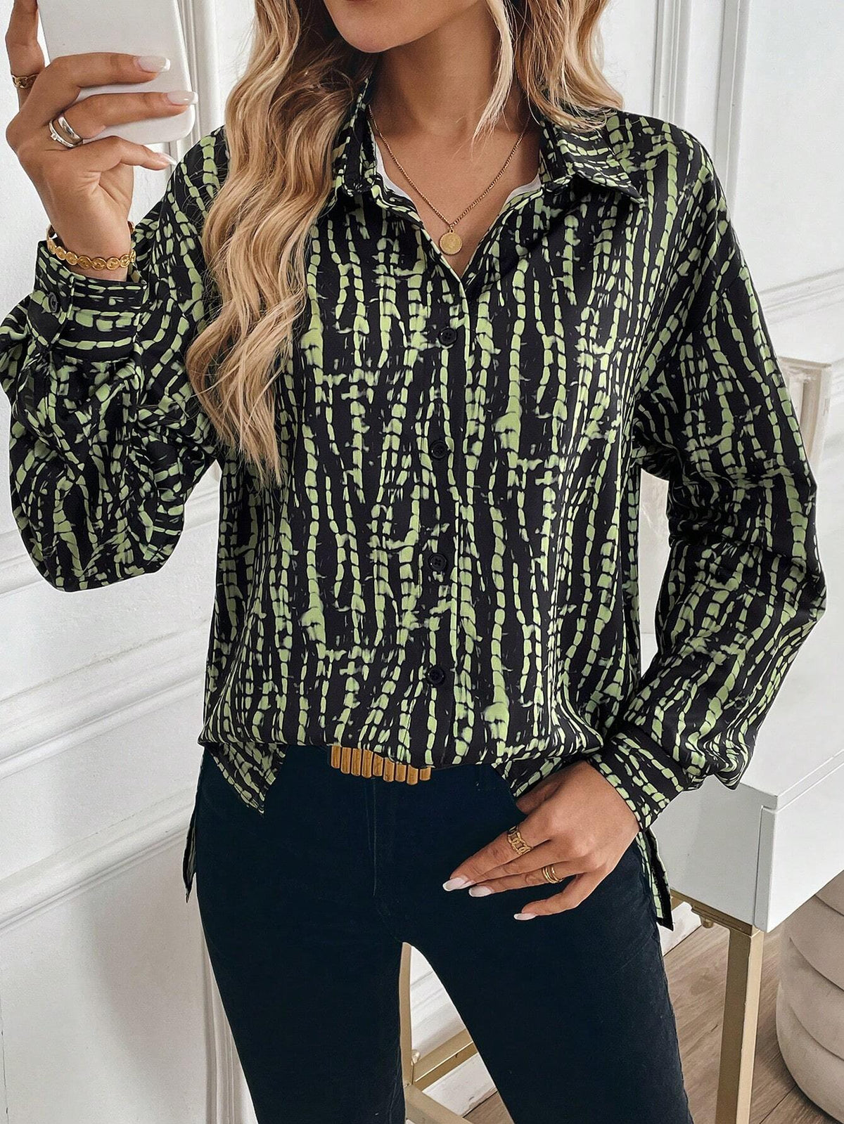 Essnce Women's Casual Allover Allover Print Long Sleeve Blouse, Fashionable Commuter & Outdoor Wear, Spring Autumn SKU: sz2406258934