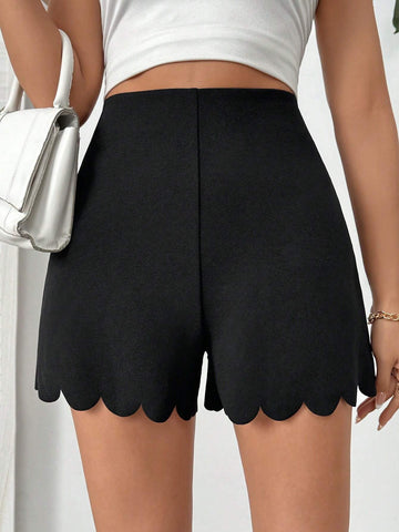 Essnce Women's Elastic Casual Shorts With Scallop Edge And A-Line Hem