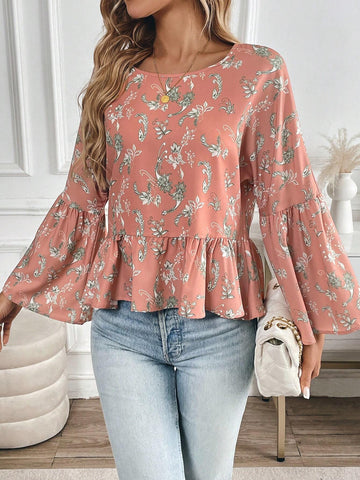 Essnce Women's Fashion 3/4 Bell Sleeve Blouse - Elegant Design