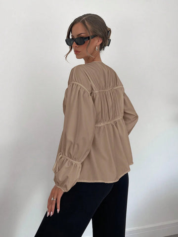 Essnce Women's New Pleated Detail V-Neck Tie Long Sleeve Blouse In White