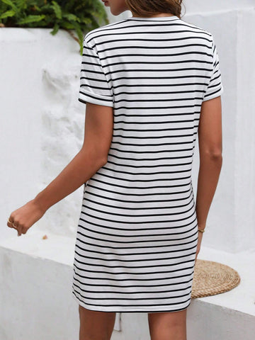 Women's Round Neck Short Sleeve Striped Dress