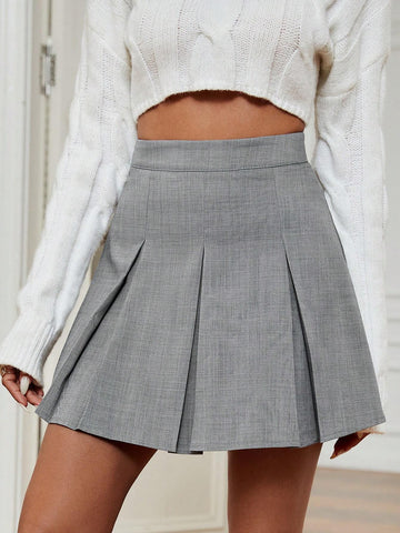Essnce Women's Solid Color Pleated Casual Mini Skirt