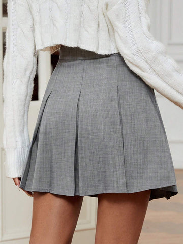 Essnce Women's Solid Color Pleated Casual Mini Skirt