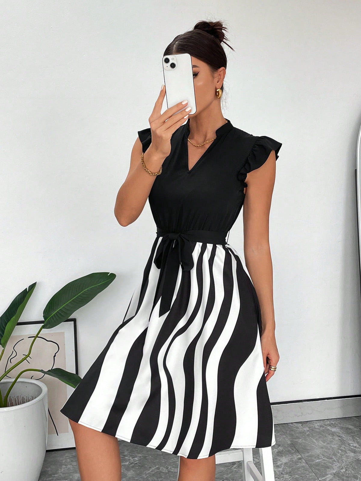 Women's Summer Casual Commuting Color-Block Striped Notched Neckline Short Flying Sleeve Midi D