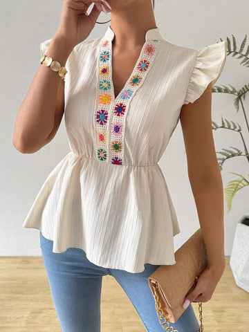 Essnce Women's Vacation Floral Pattern Notched V-Neck Cap Sleeve Top With Ruffle Hem, Casual Shirt