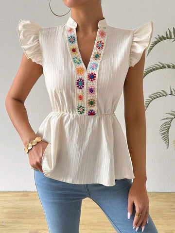 Essnce Women's Vacation Floral Pattern Notched V-Neck Cap Sleeve Top With Ruffle Hem, Casual Shirt