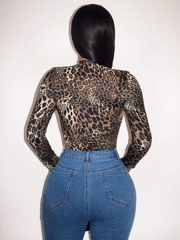 Leopard Print Stand Collar Detailed Bodysuit