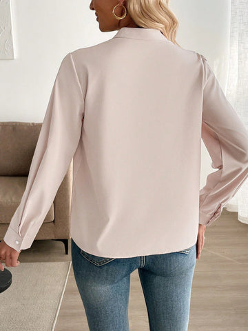 Franclia Elegant Minimalist H-Silhouette Lace Trim Stand Collar Long Sleeve