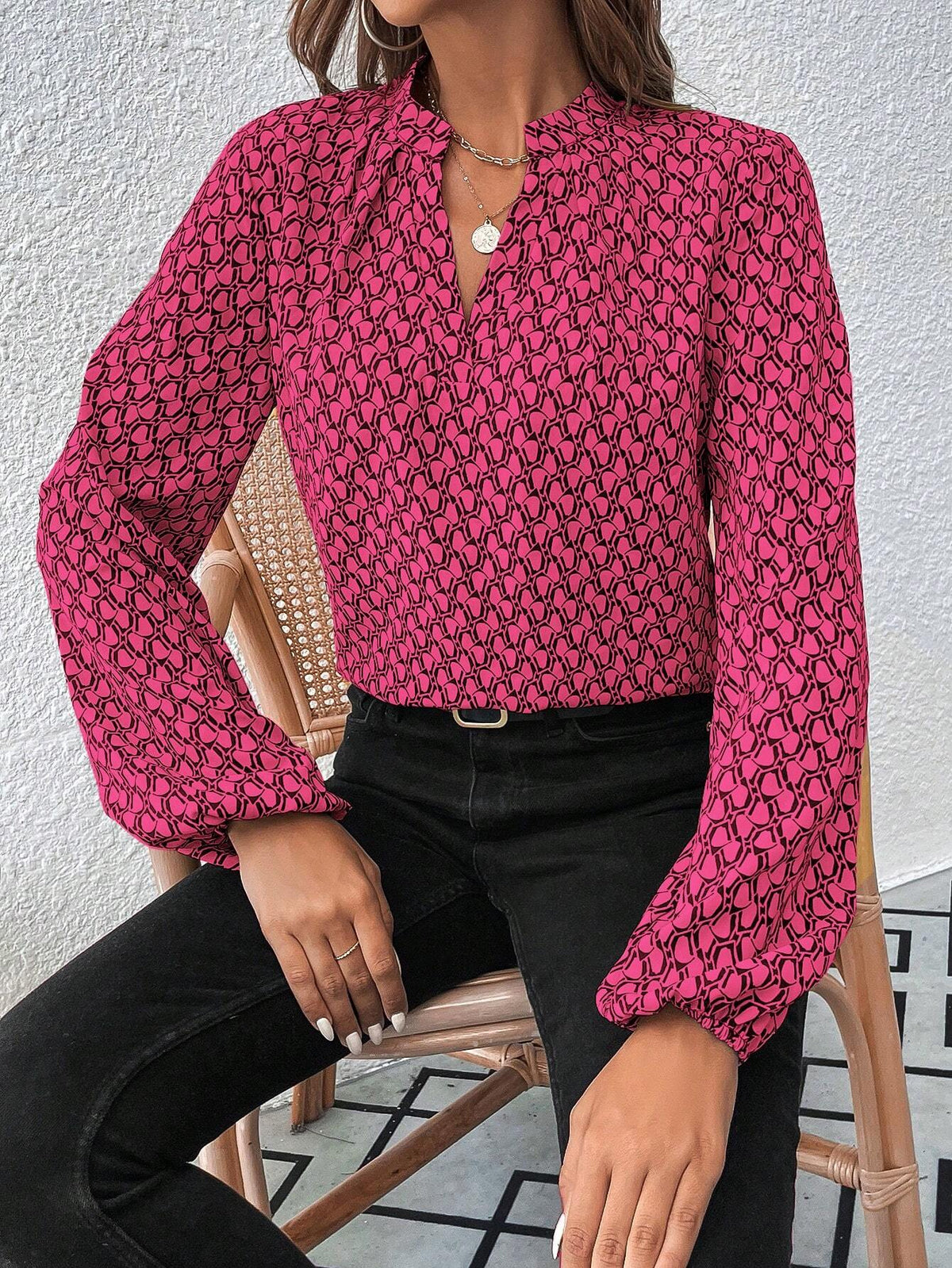 Frenchy 1pc Women Allover Print Long Sleeve Casual Blouse, Random Floral/Graphic Print